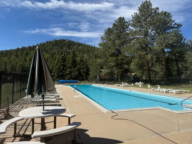 438 Aspen Dr, Lyons, CO 80540