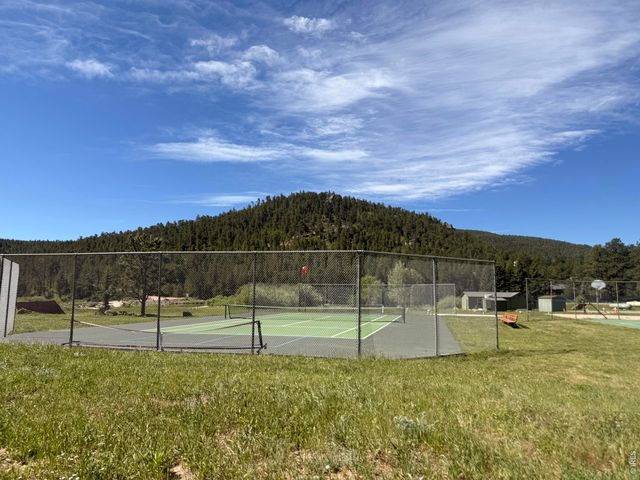 438 Aspen Dr, Lyons, CO 80540