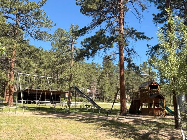 438 Aspen Dr, Lyons, CO 80540