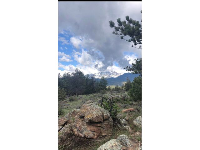 438 Aspen Dr, Lyons, CO 80540