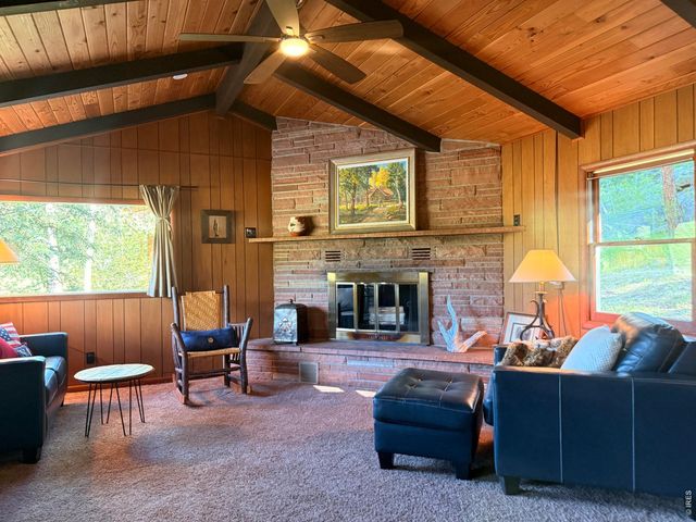 438 Aspen Dr, Lyons, CO 80540