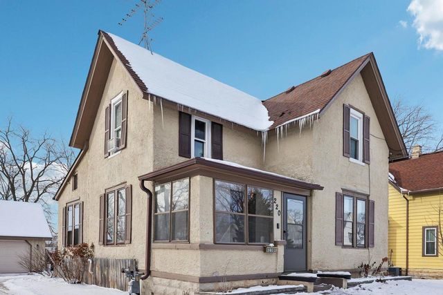 220 Waverly PLACE, Waukesha, WI 53186