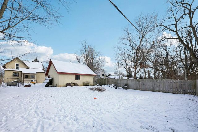 220 Waverly PLACE, Waukesha, WI 53186