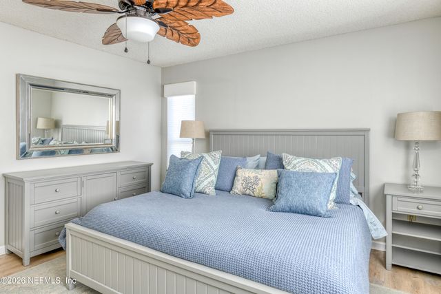 215 RIVER BEND Place C, Welaka, FL 32193