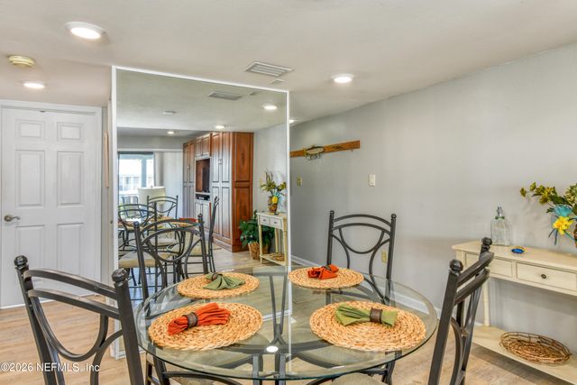 215 RIVER BEND Place C, Welaka, FL 32193