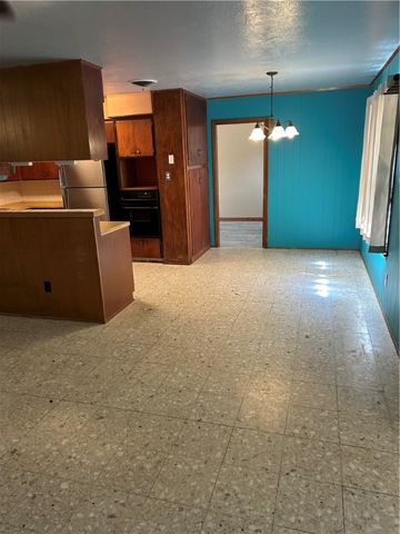 445 Haroldson Dr, Corpus Christi, TX 78412