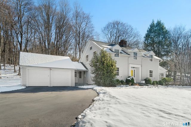111 Lyons Plain Road, Weston, CT 06883
