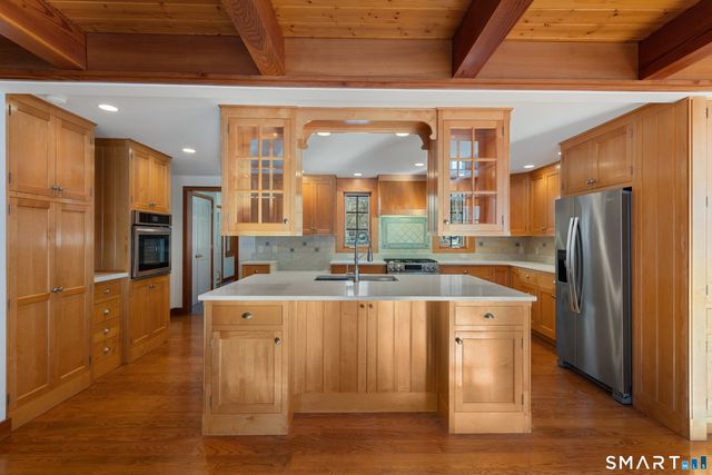 111 Lyons Plain Road, Weston, CT 06883