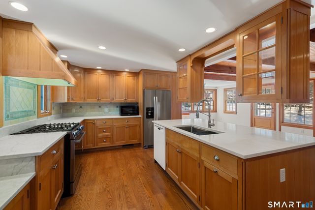 111 Lyons Plain Road, Weston, CT 06883