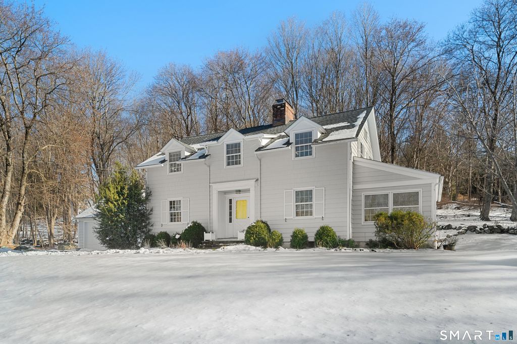 111 Lyons Plain Road, Weston, CT 06883