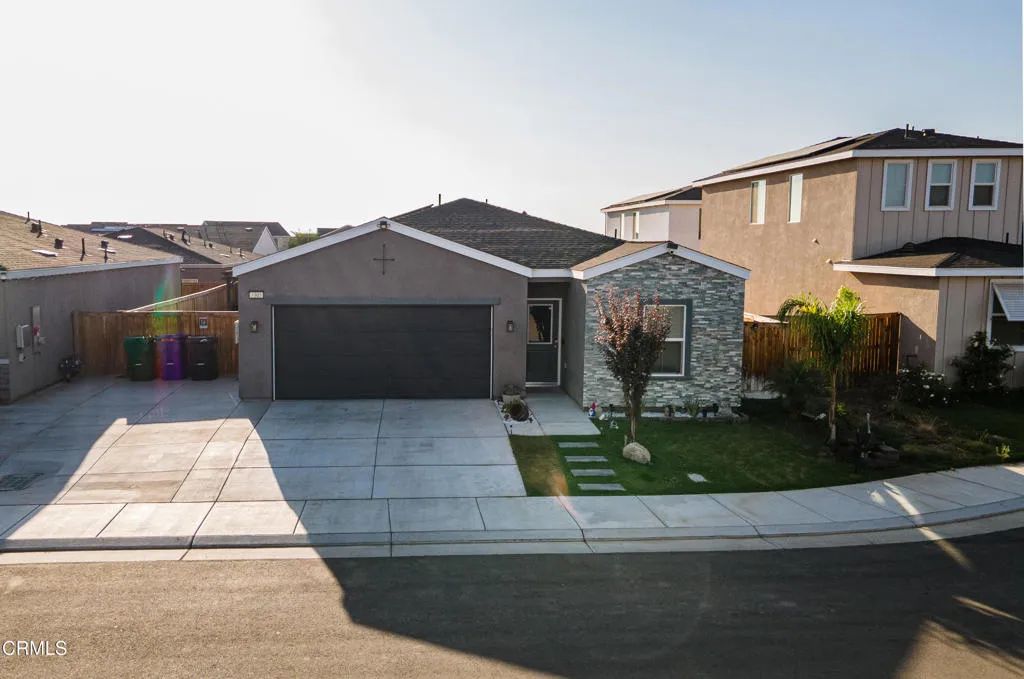 3305 Lilac View Court, Shafter, CA 93263