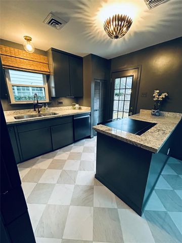 4002 Milton Street, West University Place, TX 77005