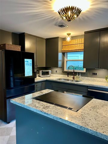 4002 Milton Street, West University Place, TX 77005