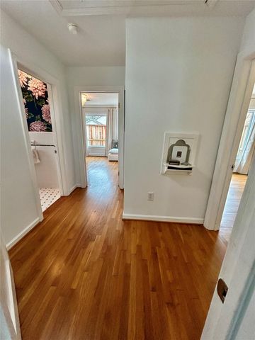 4002 Milton Street, West University Place, TX 77005