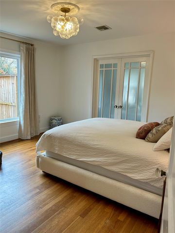 4002 Milton Street, West University Place, TX 77005