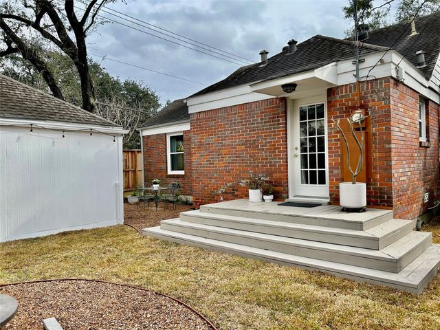4002 Milton Street, West University Place, TX 77005