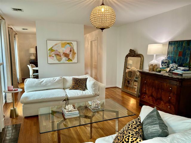 4002 Milton Street, West University Place, TX 77005