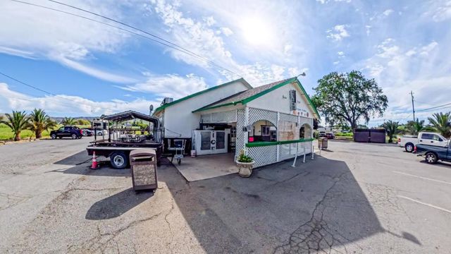 6501 Fairview Road, Hollister, CA 95023
