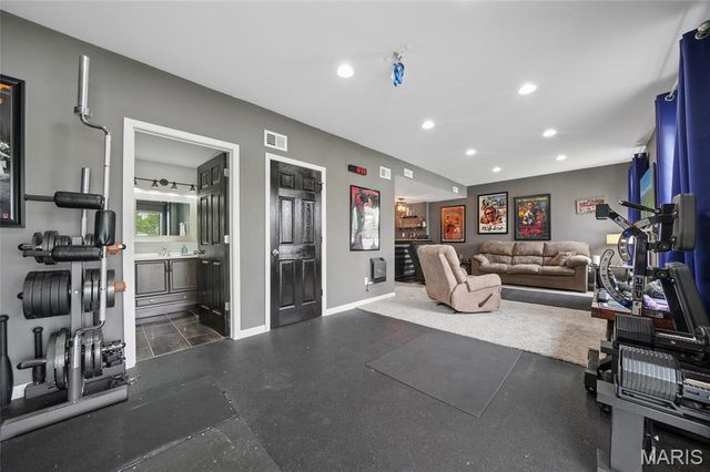 11195 Liebrooke Court, St Louis, MO 63146