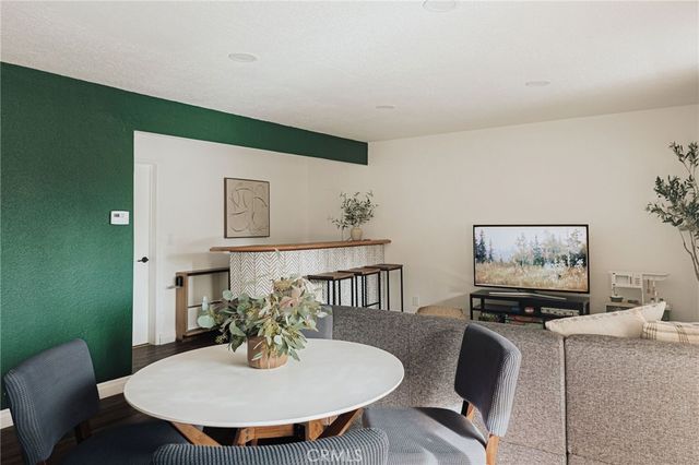217 Old Toll, Lake Arrowhead, CA 92352