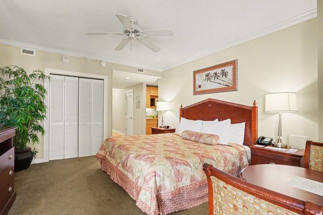 9994 Beach Club Dr Apt 605, Myrtle Beach, SC 29572