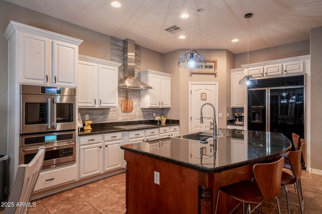 1817 W HORSETAIL Trail, Phoenix, AZ 85085