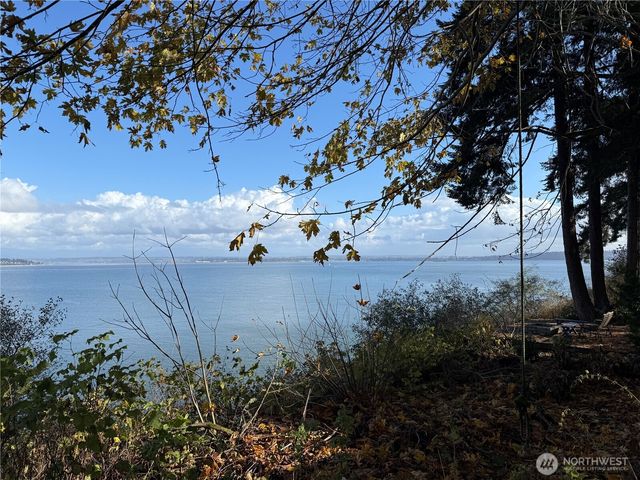 43 Beach Way, Hat Island, WA 98206