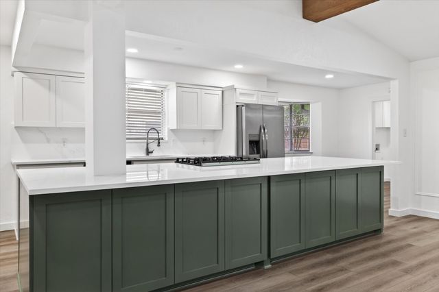 905 Bromwich Street, Garland, TX 75040