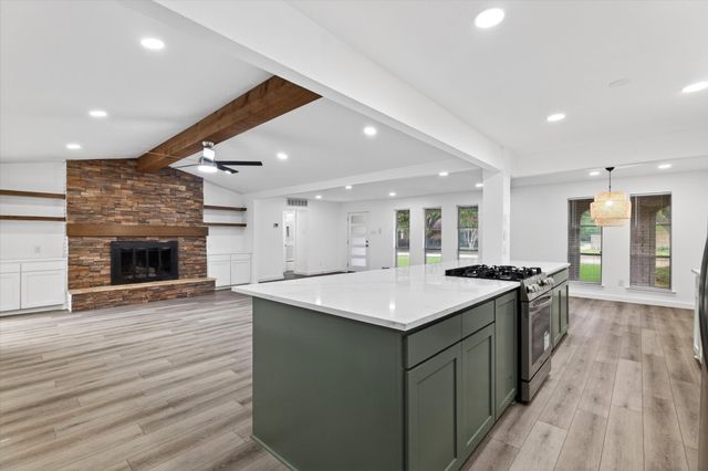 905 Bromwich Street, Garland, TX 75040