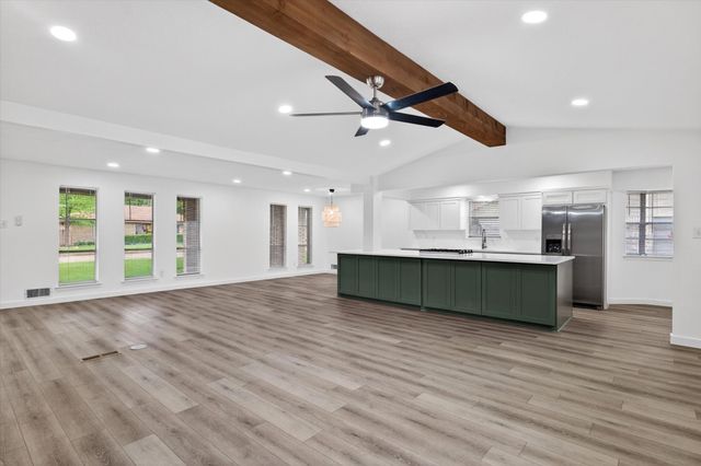 905 Bromwich Street, Garland, TX 75040