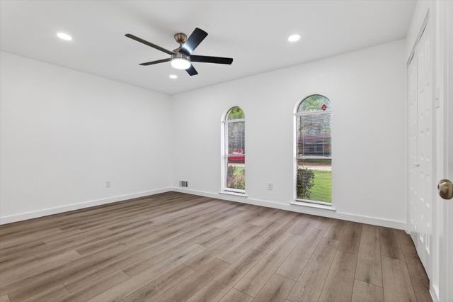 905 Bromwich Street, Garland, TX 75040