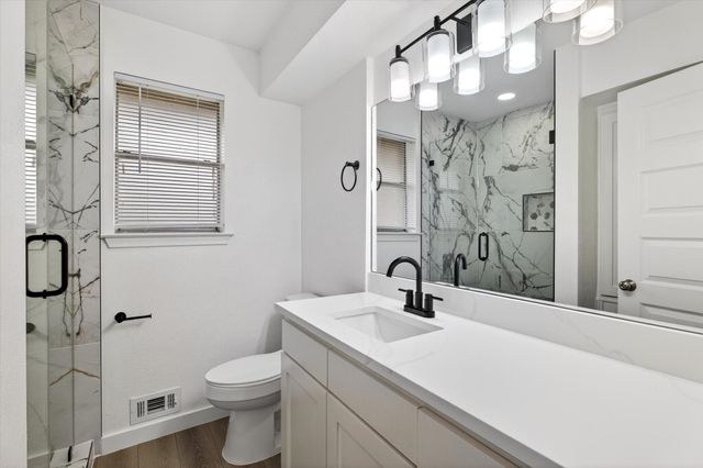 905 Bromwich Street, Garland, TX 75040