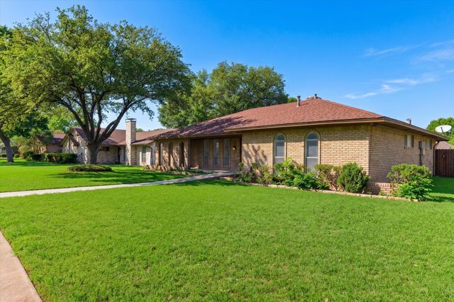 905 Bromwich Street, Garland, TX 75040