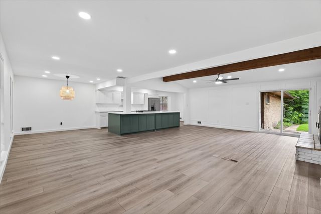 905 Bromwich Street, Garland, TX 75040