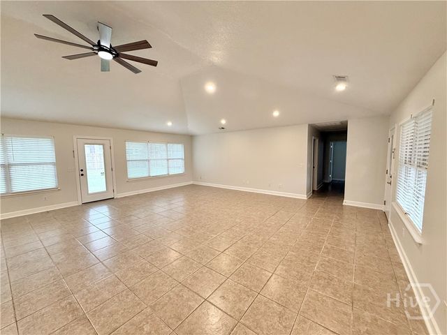 206 Willow Drive, Glennville, GA 30427