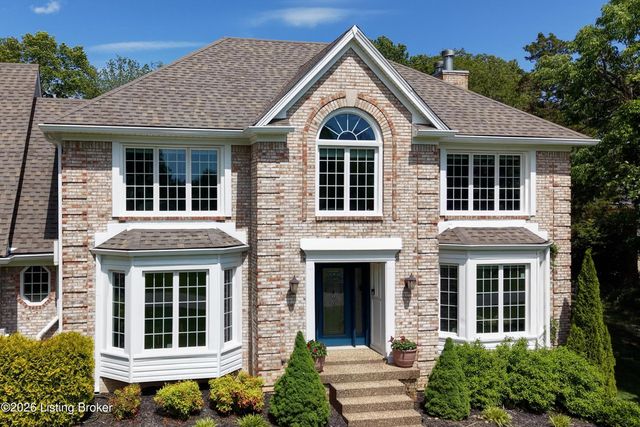 7415 Cambridge Dr, Crestwood, KY 40014