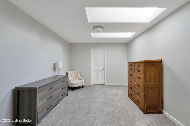 7415 Cambridge Dr, Crestwood, KY 40014