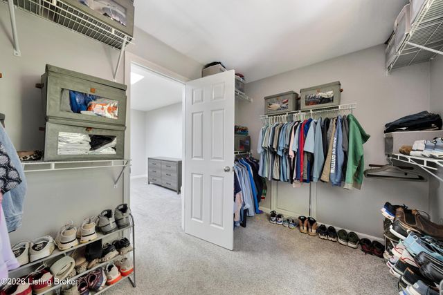 7415 Cambridge Dr, Crestwood, KY 40014