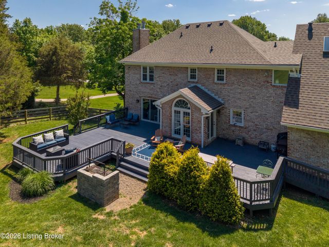 7415 Cambridge Dr, Crestwood, KY 40014
