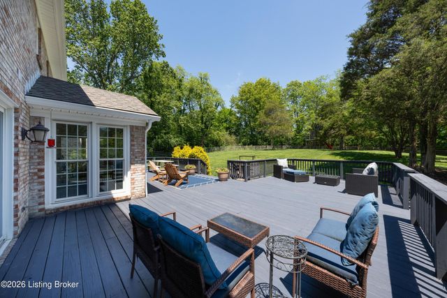 7415 Cambridge Dr, Crestwood, KY 40014