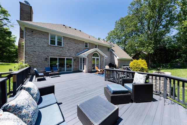 7415 Cambridge Dr, Crestwood, KY 40014