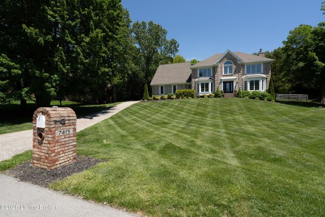 7415 Cambridge Dr, Crestwood, KY 40014