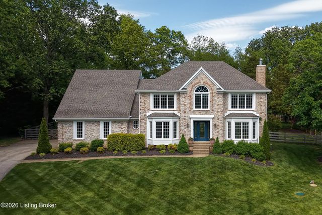 7415 Cambridge Dr, Crestwood, KY 40014
