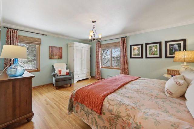 15753 Cedar Ridge Road, Eden Prairie, MN 55347