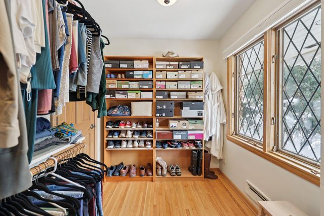 15753 Cedar Ridge Road, Eden Prairie, MN 55347