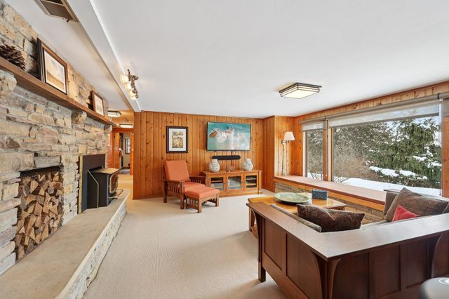 15753 Cedar Ridge Road, Eden Prairie, MN 55347