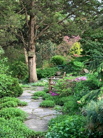 15753 Cedar Ridge Road, Eden Prairie, MN 55347