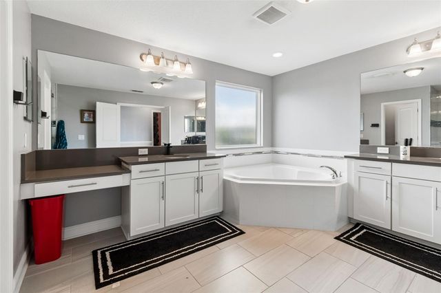 10316 CLOVER PINE DRIVE, Tampa, FL 33647