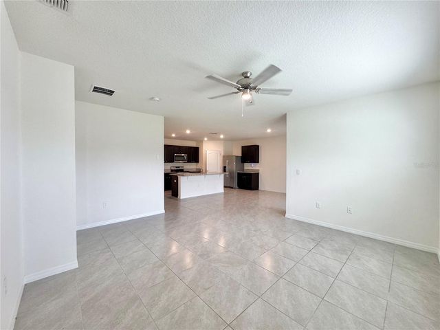 632 AUTUMN STREAM DRIVE, Auburndale, FL 33823