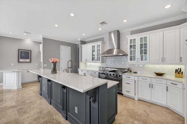 2406 Barcelona Drive, Fort Lauderdale, FL 33301